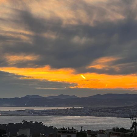 Agreable 3 Pieces Climatise Avec Vue Mer Et Parking Lägenhet Villefranche-sur-Mer Exteriör bild