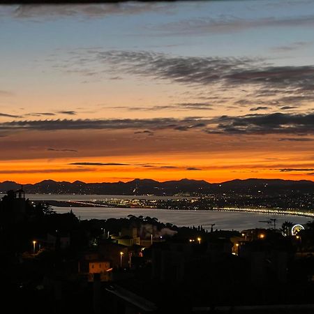 Agreable 3 Pieces Climatise Avec Vue Mer Et Parking Villefranche-sur-Mer Exteriör bild