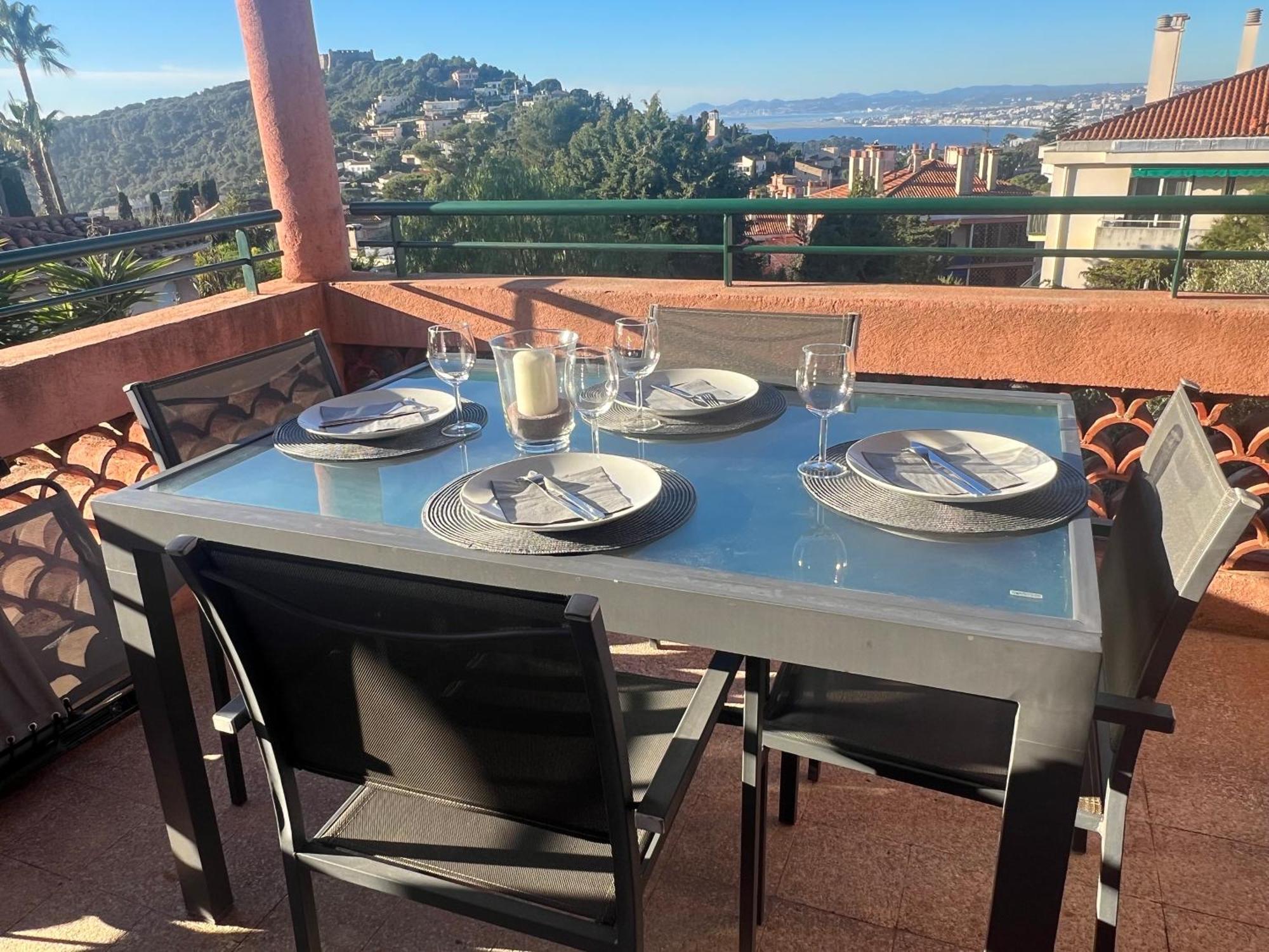 Agreable 3 Pieces Climatise Avec Vue Mer Et Parking Lägenhet Villefranche-sur-Mer Exteriör bild